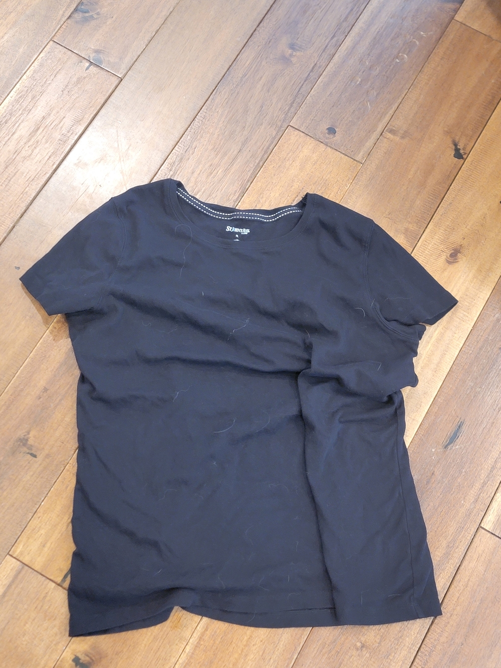 St. John's Bay black short sleeve crewneck